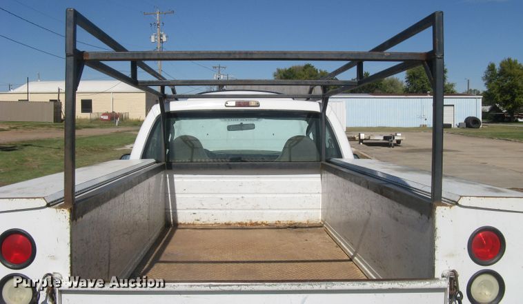 image for item DG5314 2008 Ford F250 Super Duty XL  utility bed pickup truck