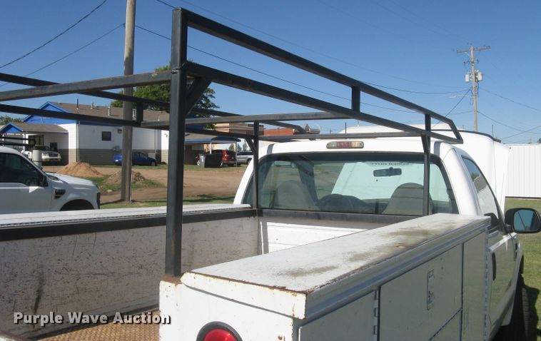 image for item DG5314 2008 Ford F250 Super Duty XL  utility bed pickup truck