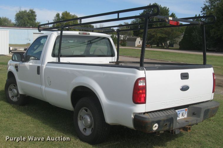 image for item DG5315 2008 Ford F250 Super Duty XL  pickup truck