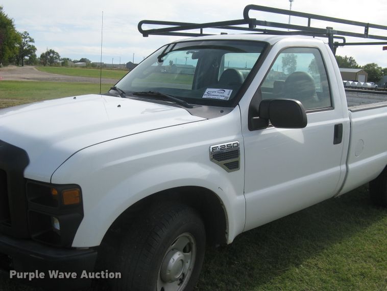 image for item DG5315 2008 Ford F250 Super Duty XL  pickup truck