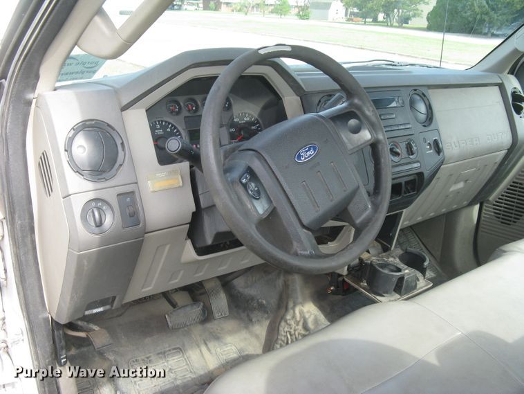 image for item DG5315 2008 Ford F250 Super Duty XL  pickup truck