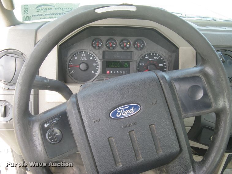 image for item DG5315 2008 Ford F250 Super Duty XL  pickup truck