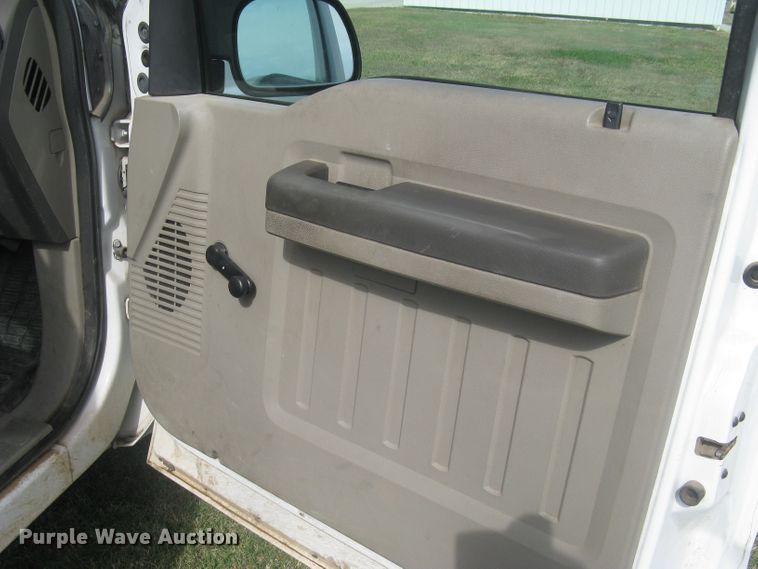 image for item DG5315 2008 Ford F250 Super Duty XL  pickup truck