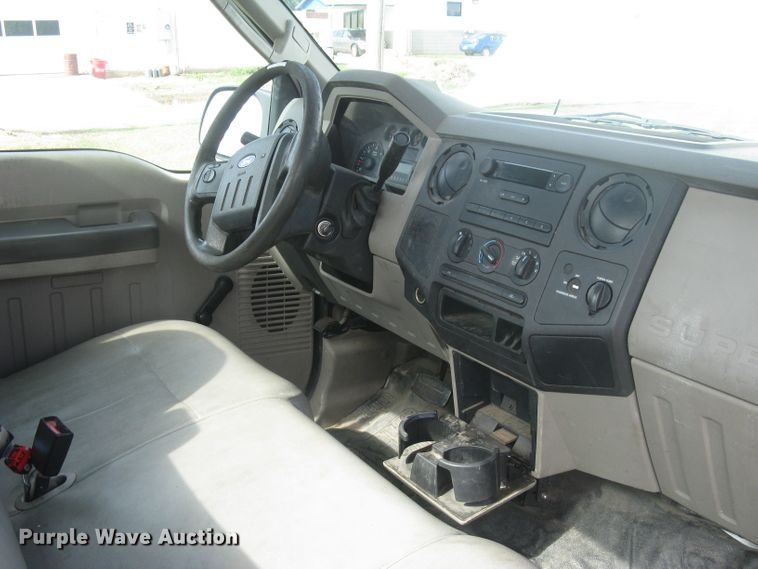 image for item DG5315 2008 Ford F250 Super Duty XL  pickup truck