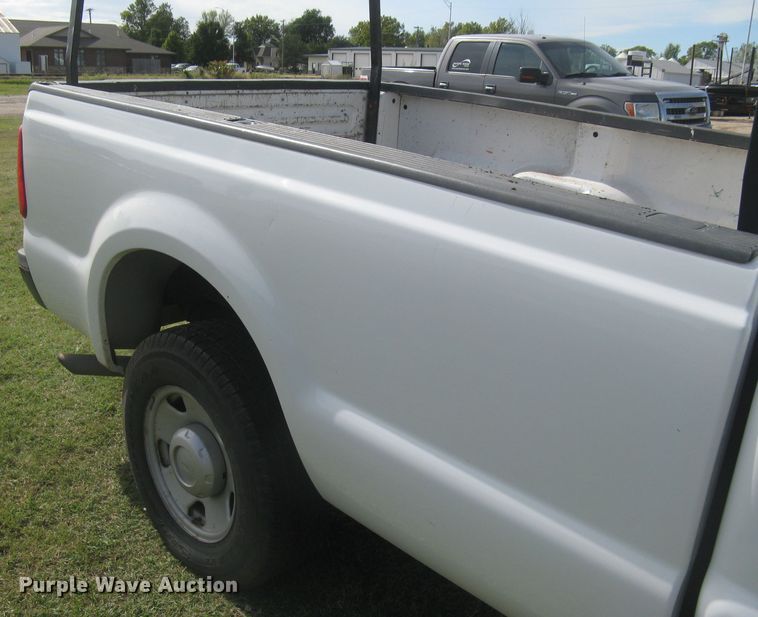 image for item DG5315 2008 Ford F250 Super Duty XL  pickup truck