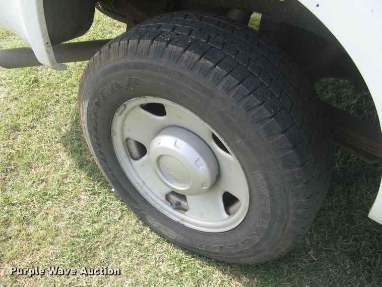 image for item DG5315 2008 Ford F250 Super Duty XL  pickup truck