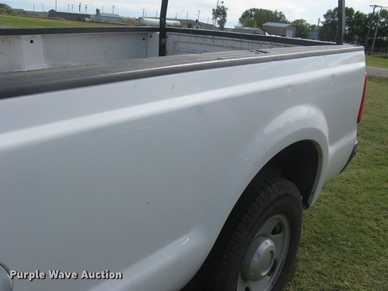 image for item DG5315 2008 Ford F250 Super Duty XL  pickup truck