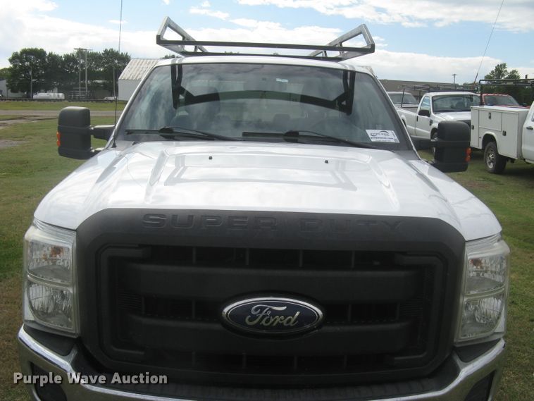 image for item DG5317 2012 Ford F250 Super Duty XL  SuperCab utility bed pickup truck