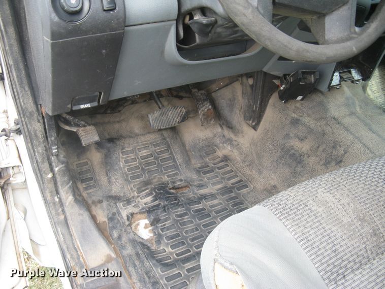 image for item DG5317 2012 Ford F250 Super Duty XL  SuperCab utility bed pickup truck