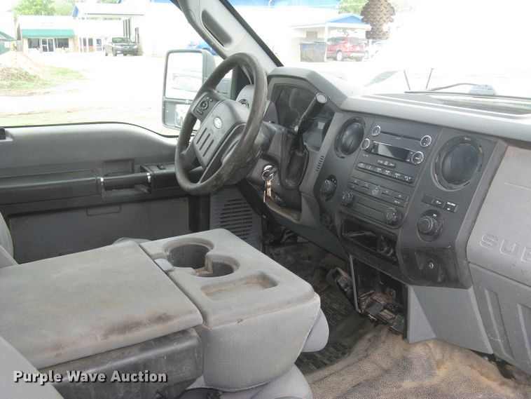 image for item DG5317 2012 Ford F250 Super Duty XL  SuperCab utility bed pickup truck