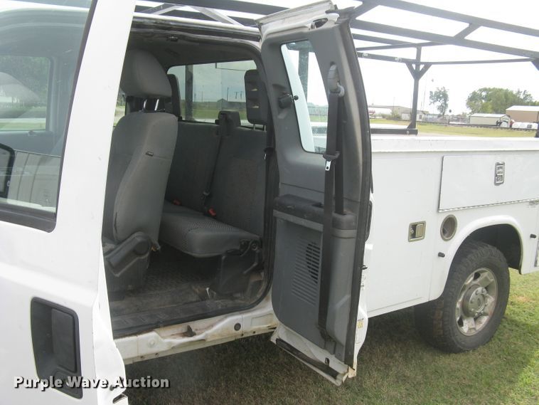 image for item DG5317 2012 Ford F250 Super Duty XL  SuperCab utility bed pickup truck