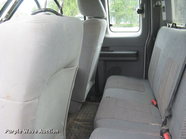 image for item DG5317 2012 Ford F250 Super Duty XL  SuperCab utility bed pickup truck