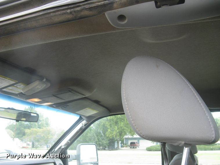 image for item DG5317 2012 Ford F250 Super Duty XL  SuperCab utility bed pickup truck