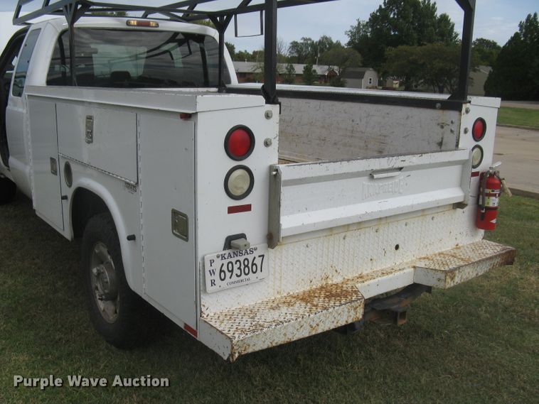 image for item DG5317 2012 Ford F250 Super Duty XL  SuperCab utility bed pickup truck