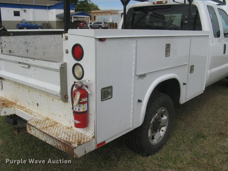 image for item DG5317 2012 Ford F250 Super Duty XL  SuperCab utility bed pickup truck