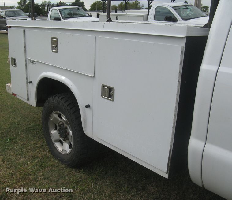 image for item DG5317 2012 Ford F250 Super Duty XL  SuperCab utility bed pickup truck