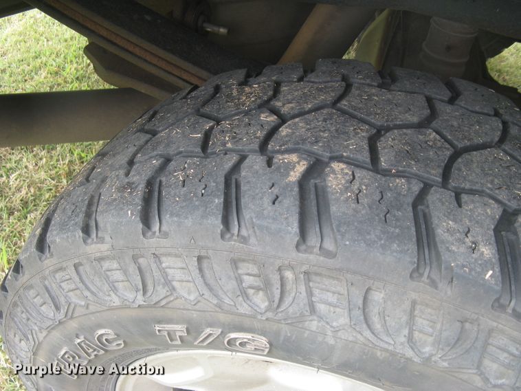 image for item DG5317 2012 Ford F250 Super Duty XL  SuperCab utility bed pickup truck