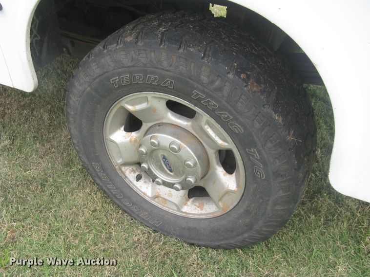 image for item DG5317 2012 Ford F250 Super Duty XL  SuperCab utility bed pickup truck