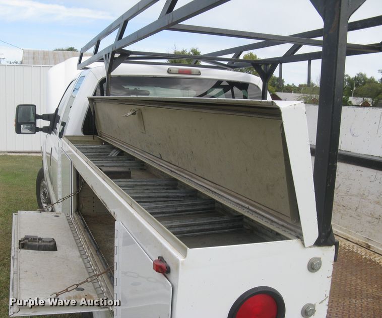 image for item DG5317 2012 Ford F250 Super Duty XL  SuperCab utility bed pickup truck