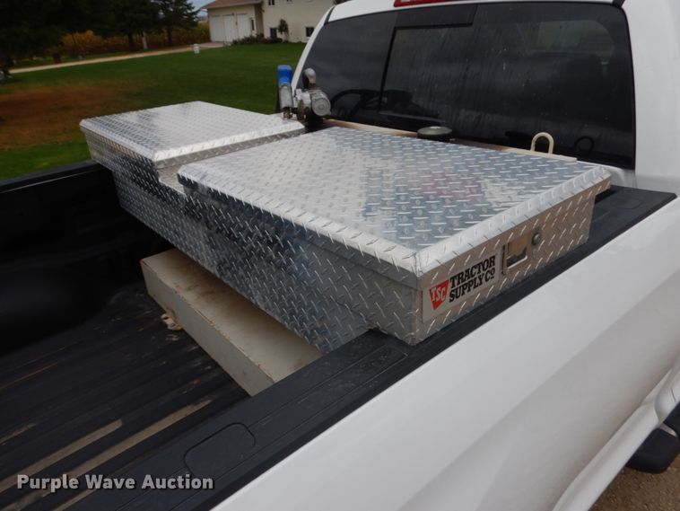 image for item DJ6101 2020 Toyota Tundra  Double Cab pickup truck