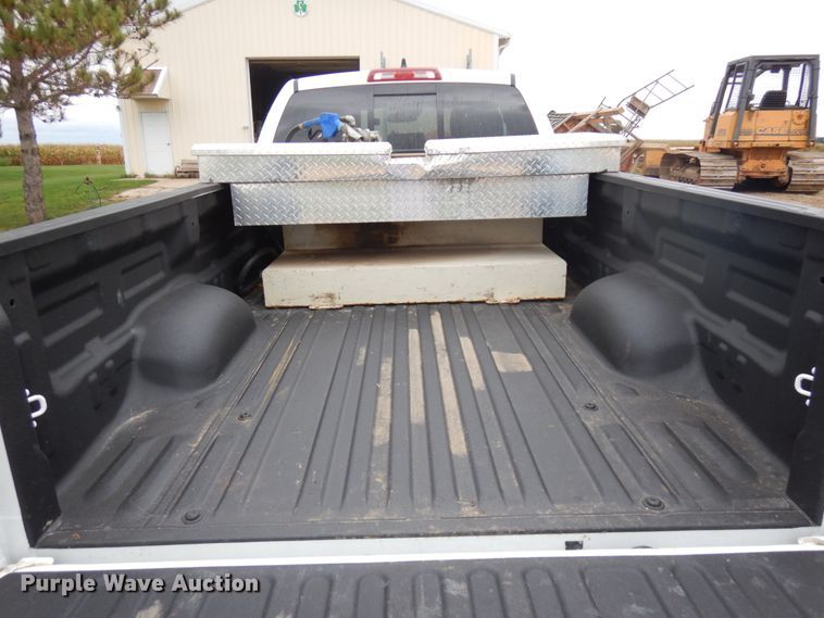 image for item DJ6101 2020 Toyota Tundra  Double Cab pickup truck