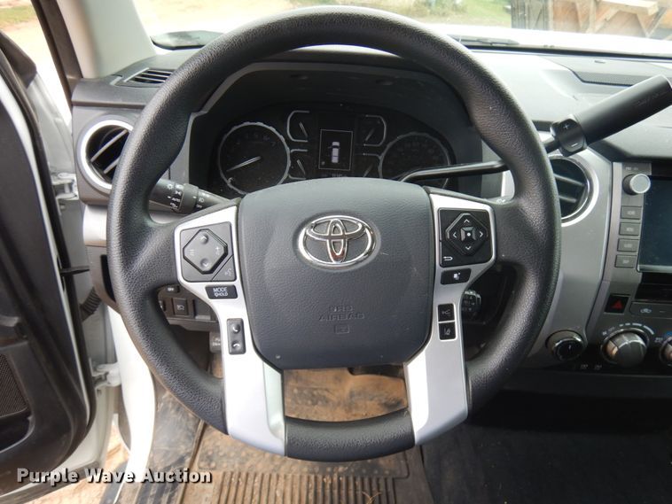 image for item DJ6101 2020 Toyota Tundra  Double Cab pickup truck