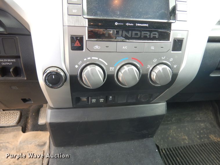 image for item DJ6101 2020 Toyota Tundra  Double Cab pickup truck