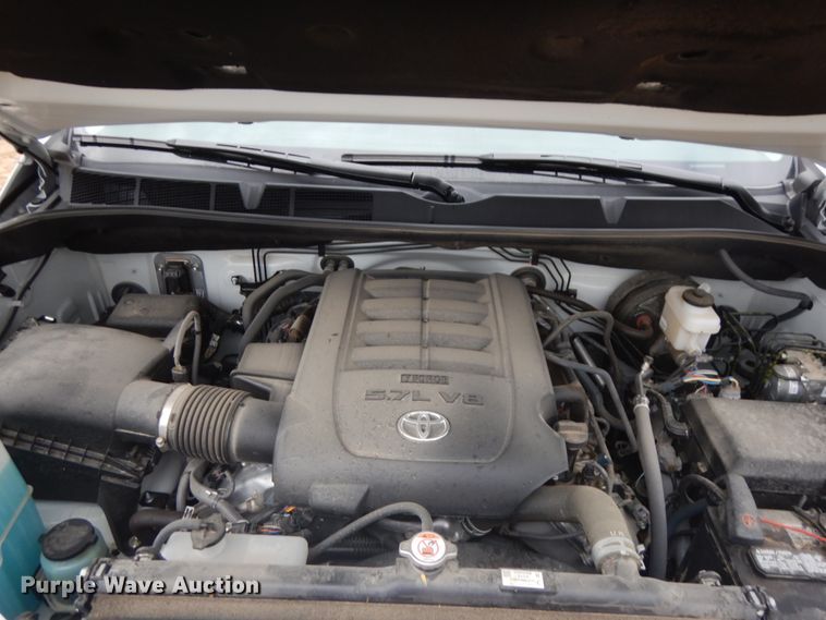 image for item DJ6101 2020 Toyota Tundra  Double Cab pickup truck