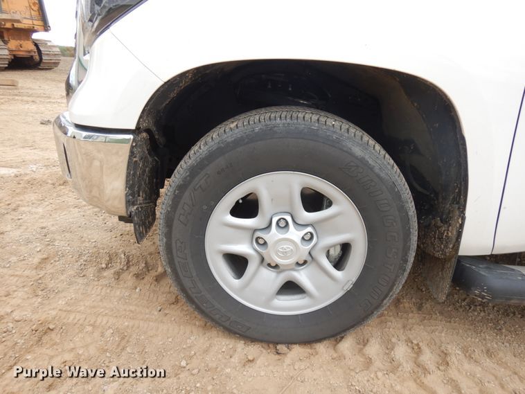 image for item DJ6101 2020 Toyota Tundra  Double Cab pickup truck