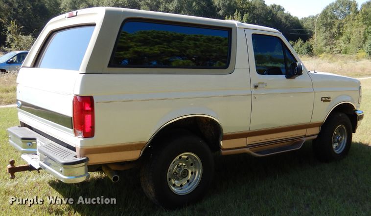 image for item DJ7414 1995 Ford Bronco  SUV