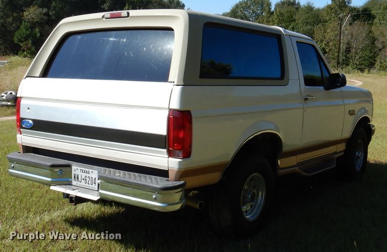 image for item DJ7414 1995 Ford Bronco  SUV