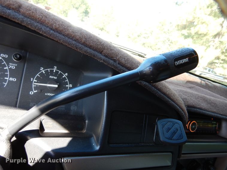 image for item DJ7414 1995 Ford Bronco  SUV