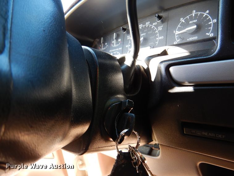 image for item DJ7414 1995 Ford Bronco  SUV