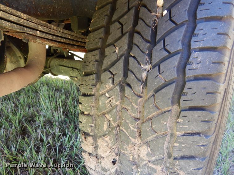 image for item DJ7414 1995 Ford Bronco  SUV