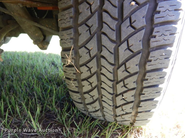 image for item DJ7414 1995 Ford Bronco  SUV