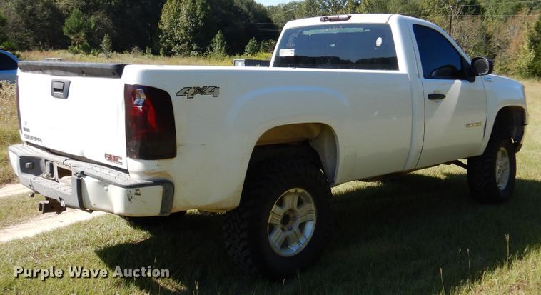 image for item DJ7415 2011 GMC Sierra 1500  pickup truck