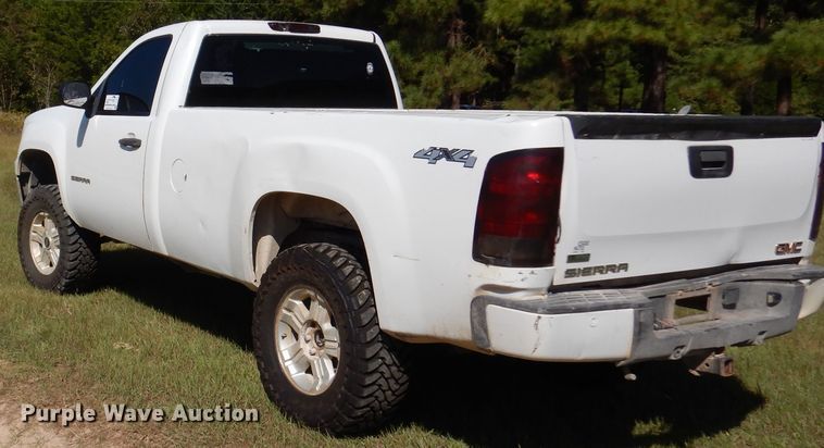 image for item DJ7415 2011 GMC Sierra 1500  pickup truck
