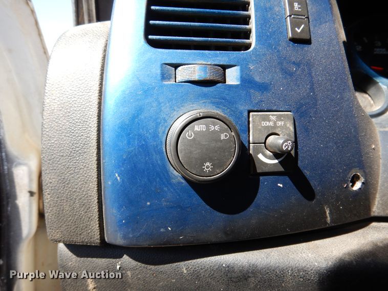 image for item DJ7415 2011 GMC Sierra 1500  pickup truck