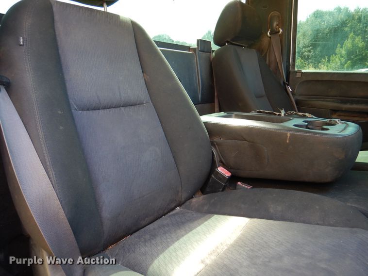 image for item DJ7415 2011 GMC Sierra 1500  pickup truck