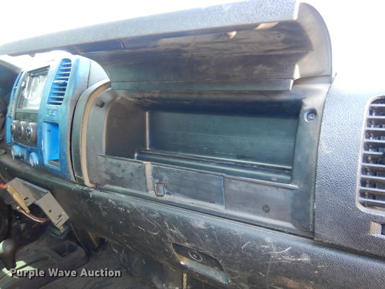 image for item DJ7415 2011 GMC Sierra 1500  pickup truck