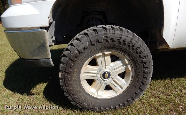 image for item DJ7415 2011 GMC Sierra 1500  pickup truck