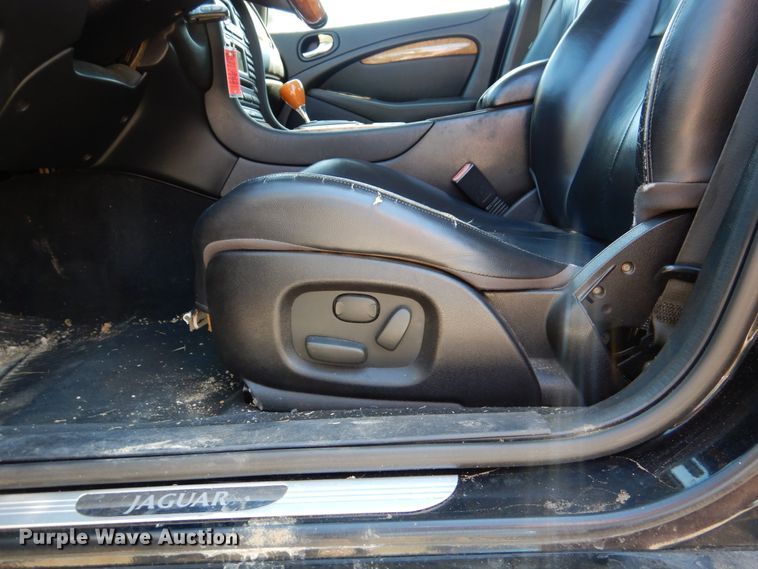 image for item DJ7416 2005 Jaguar S-Type