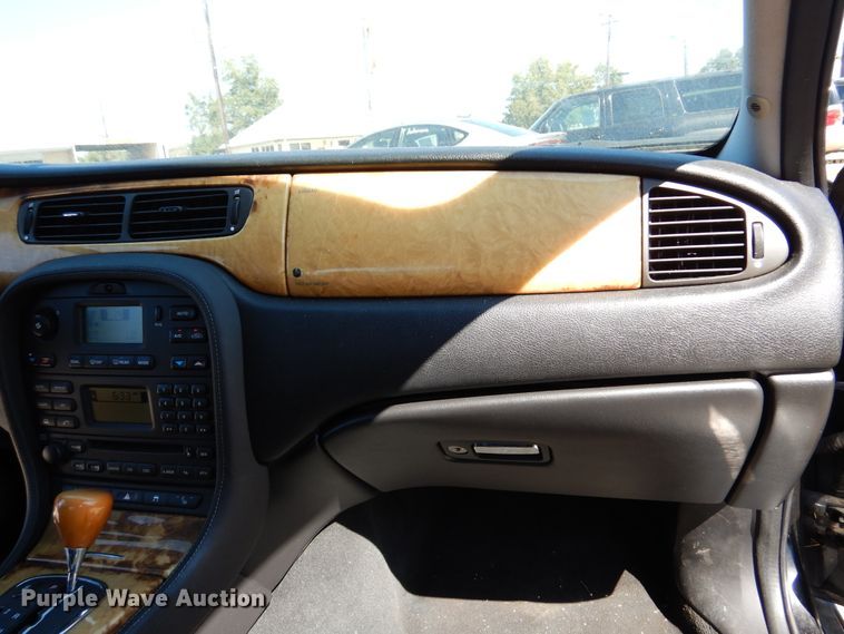 image for item DJ7416 2005 Jaguar S-Type