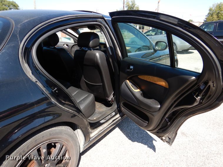 image for item DJ7416 2005 Jaguar S-Type