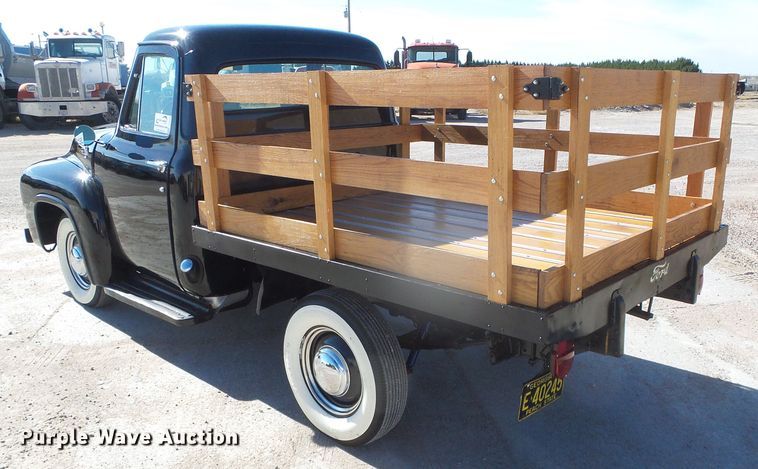 image for item DJ7501 1955 Ford F100  flatbed pickup truck
