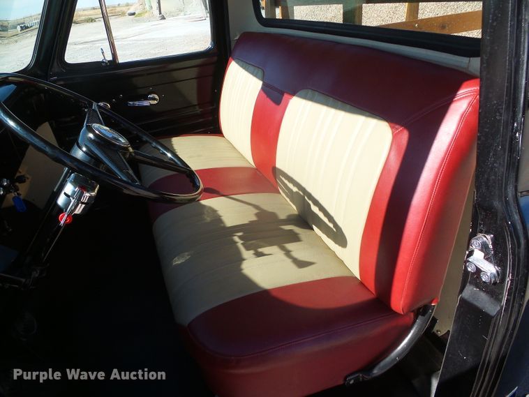 image for item DJ7501 1955 Ford F100  flatbed pickup truck