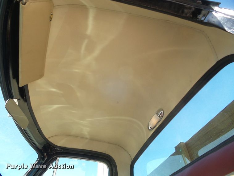 image for item DJ7501 1955 Ford F100  flatbed pickup truck