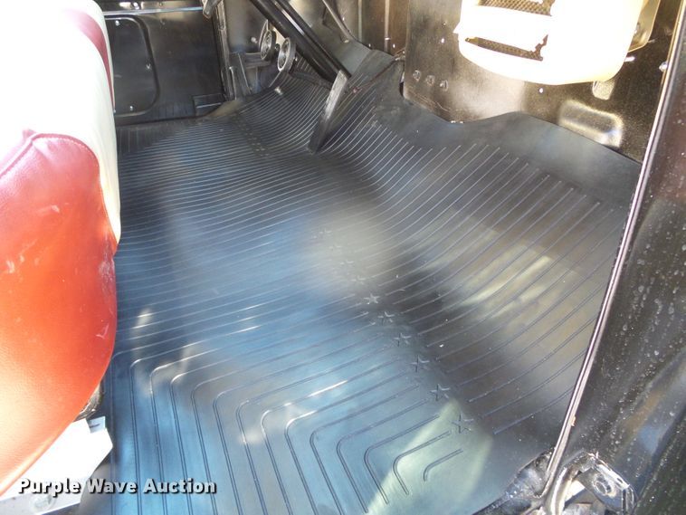 image for item DJ7501 1955 Ford F100  flatbed pickup truck