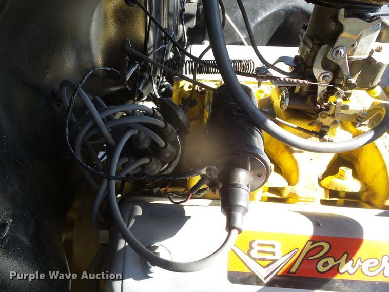 image for item DJ7501 1955 Ford F100  flatbed pickup truck