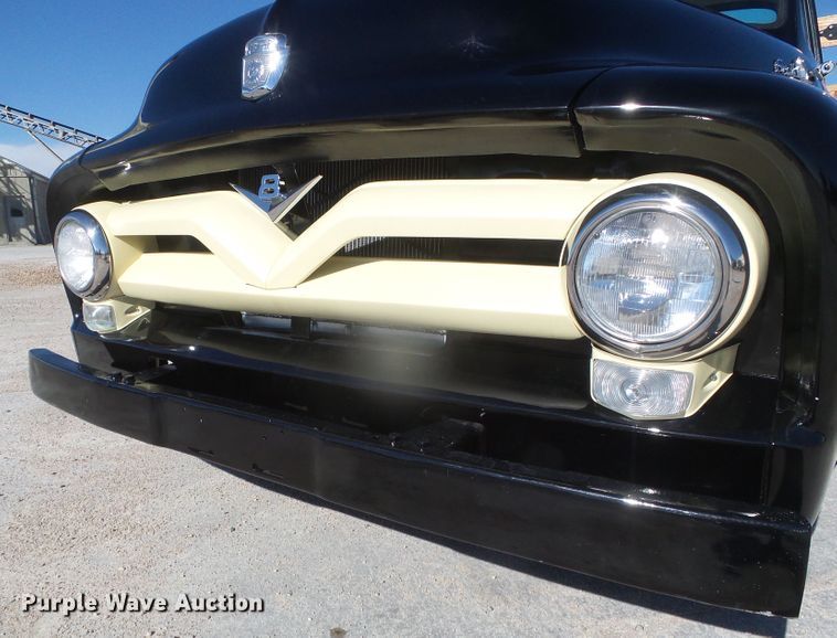 image for item DJ7501 1955 Ford F100  flatbed pickup truck